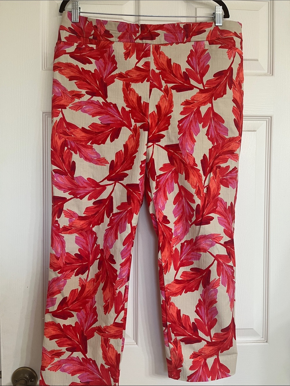 Bold Red & Pink Tropical Leaf Crop Pants